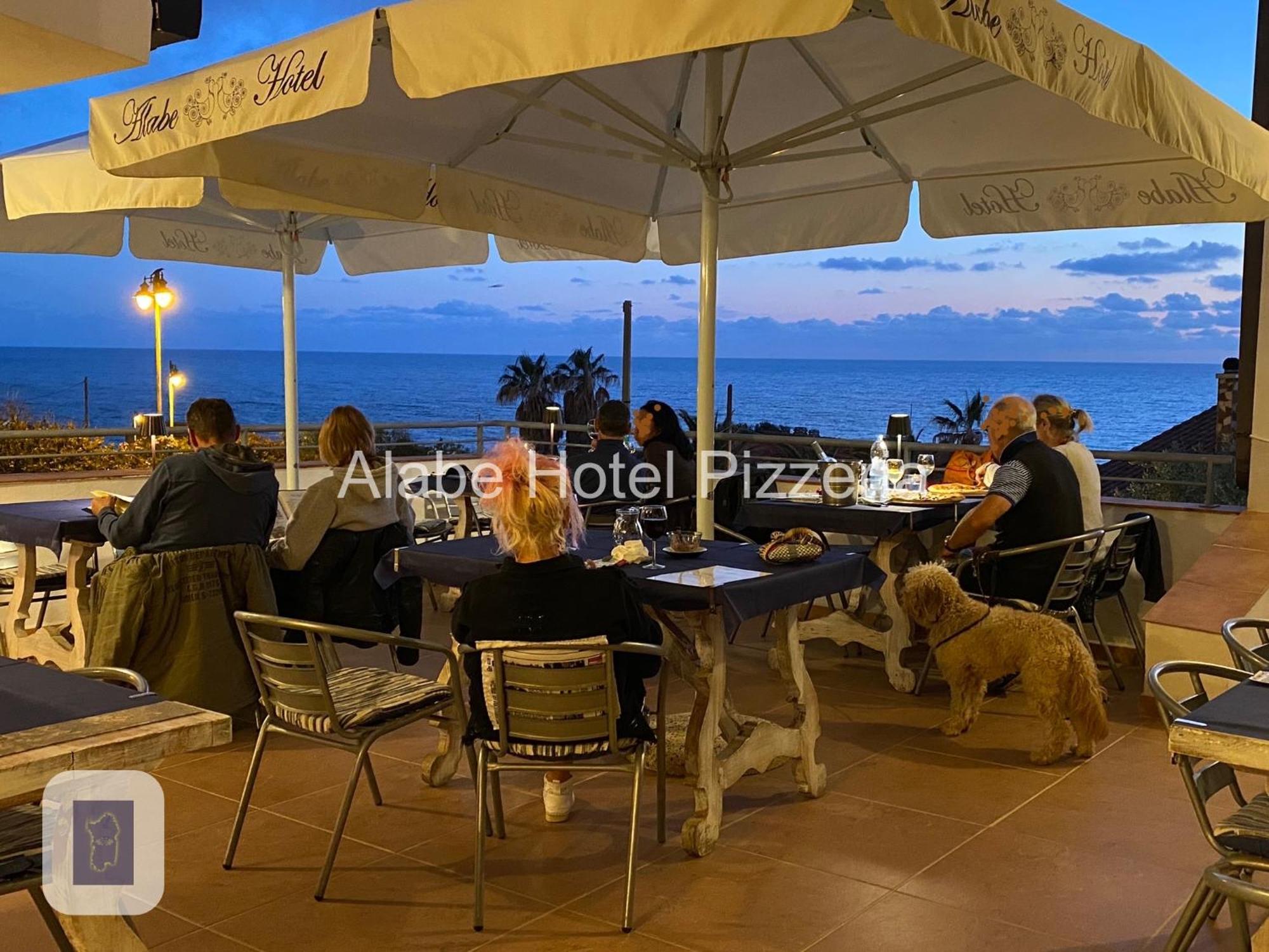 Alabe Hotel Marina Di Tresnuraghes Eksteriør bilde